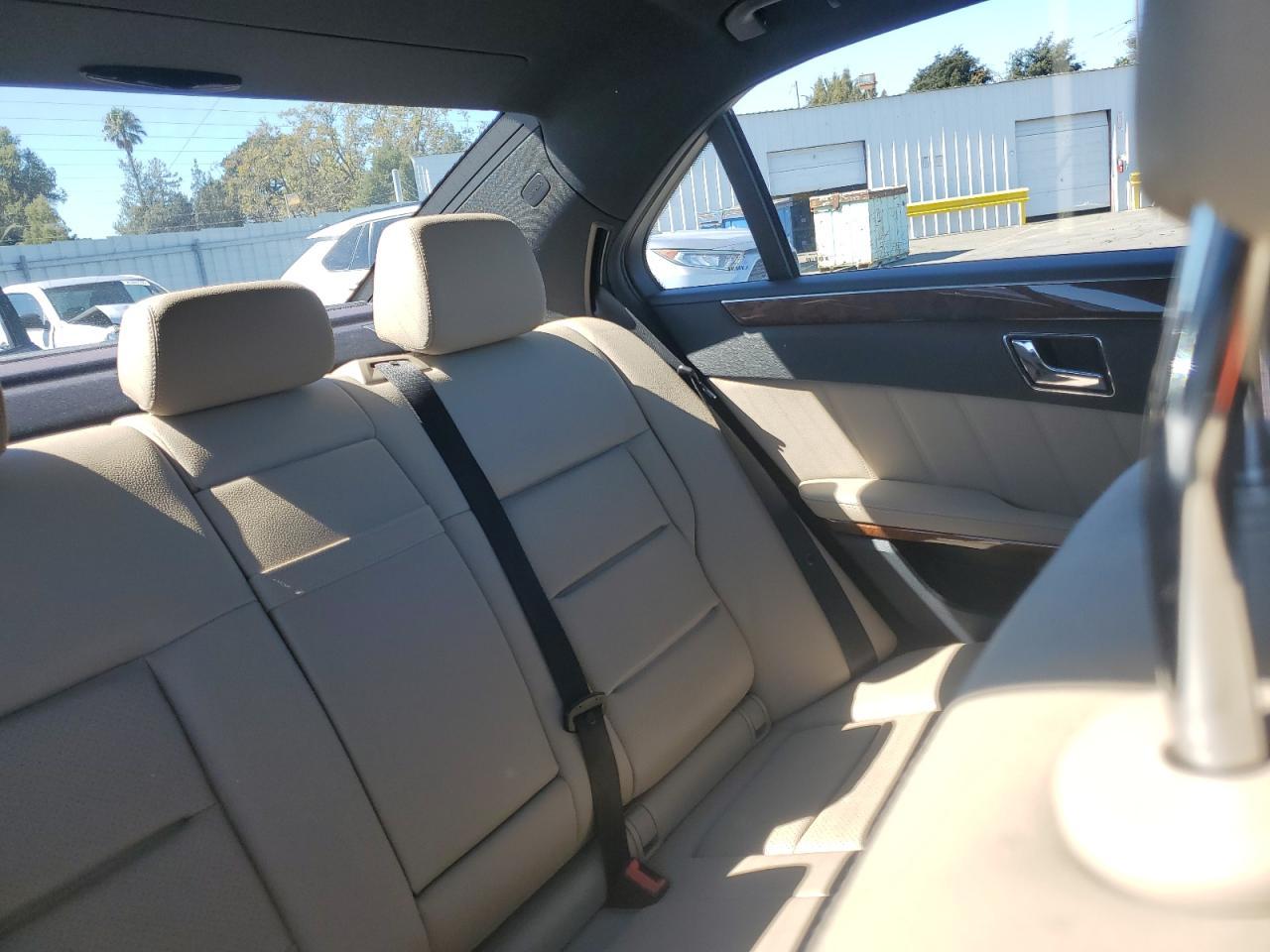 2011 MERCEDES-BENZ E-Class
