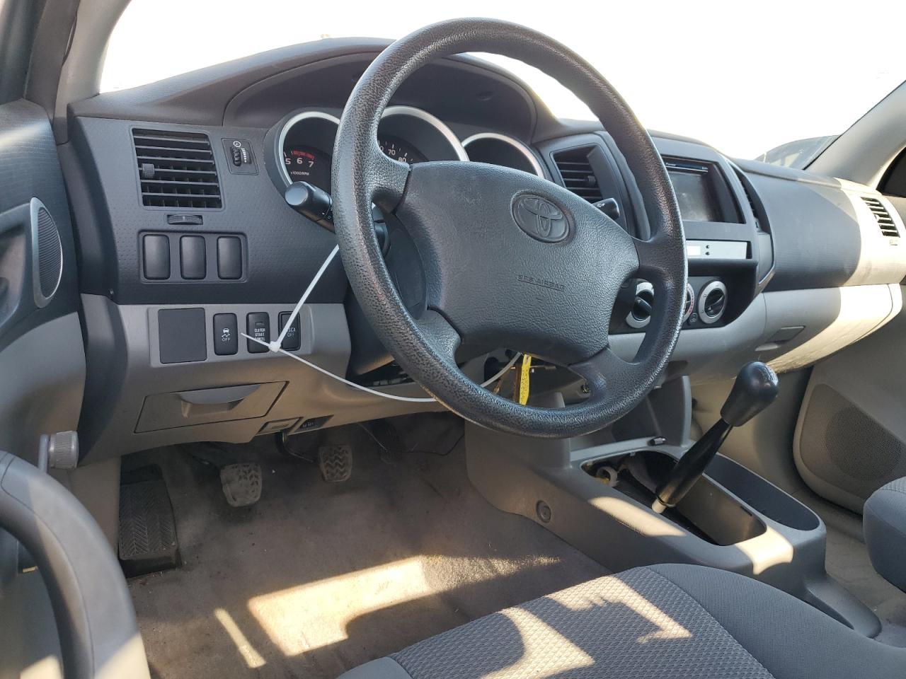2011 TOYOTA TACOMA