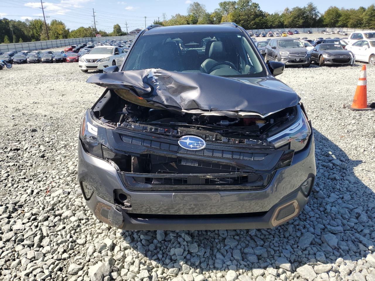 2025 SUBARU FORESTER
