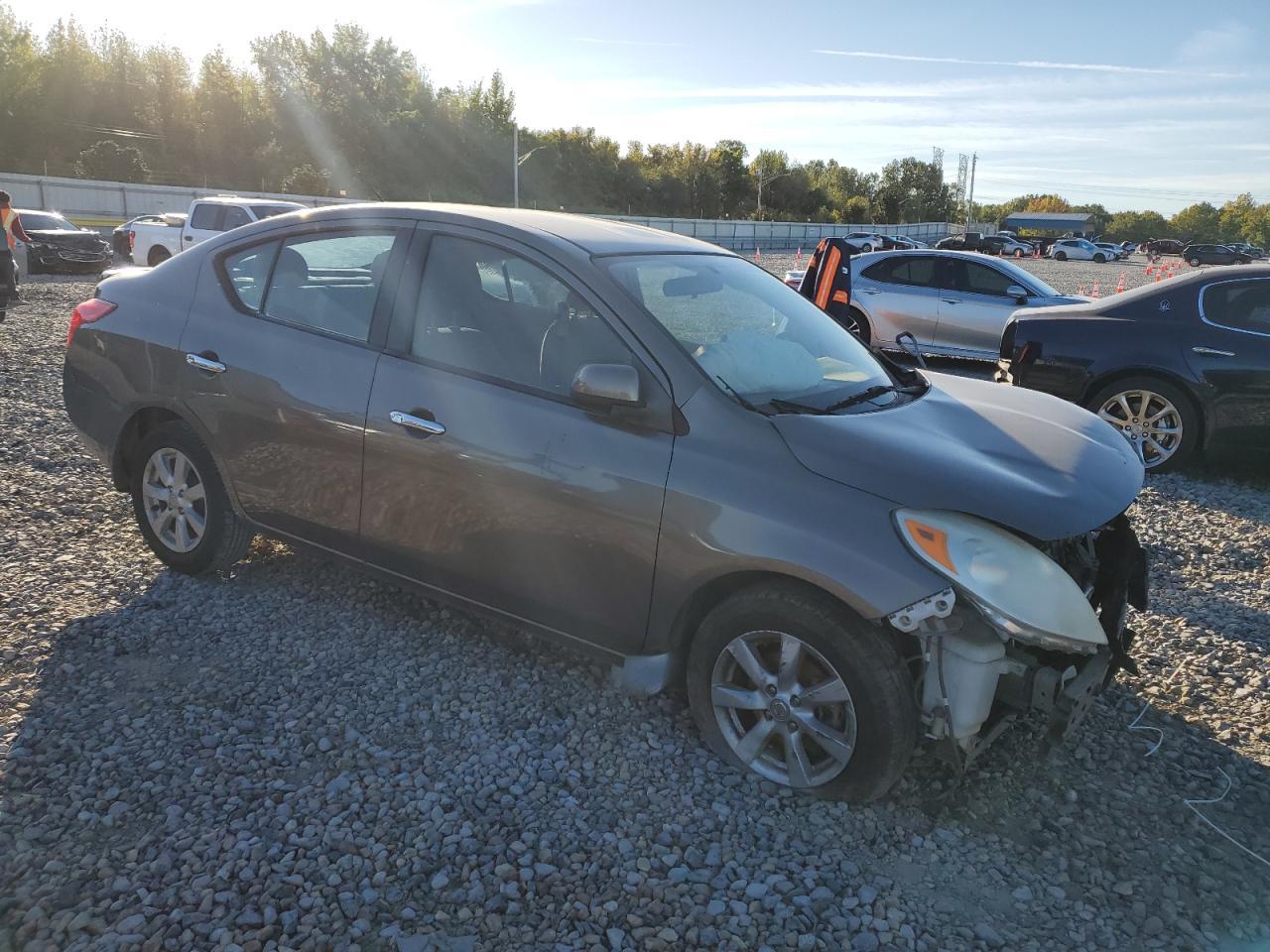 2012 NISSAN VERSA S