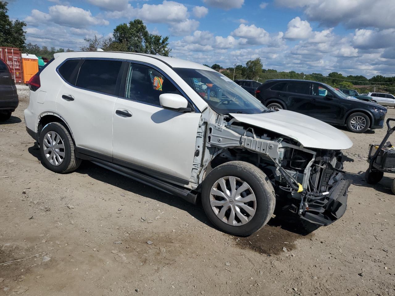 2017 NISSAN ROGUE