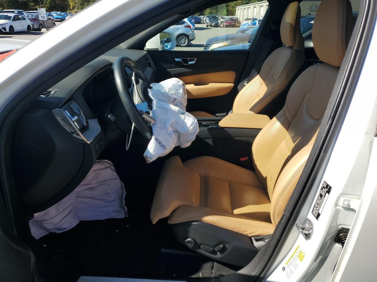 2019 VOLVO XC60