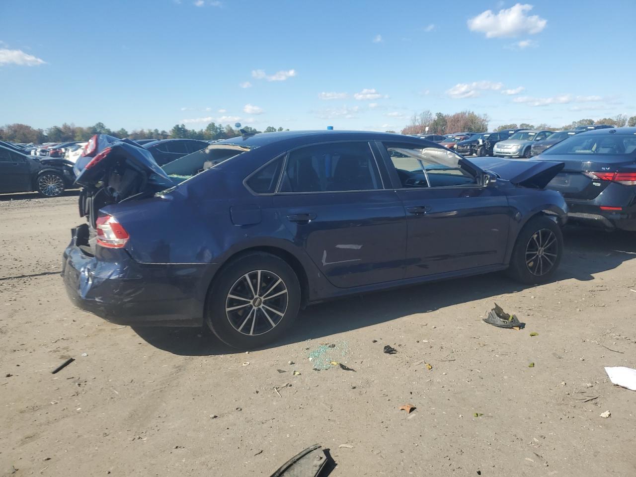 2015 VOLKSWAGEN Passat