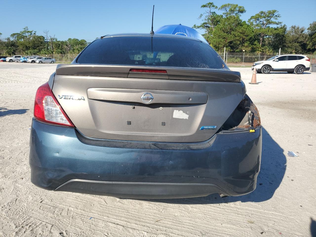 2016 NISSAN VERSA