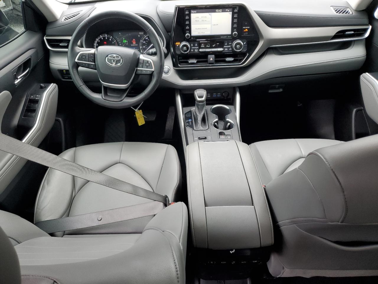 2022 TOYOTA HIGHLANDER