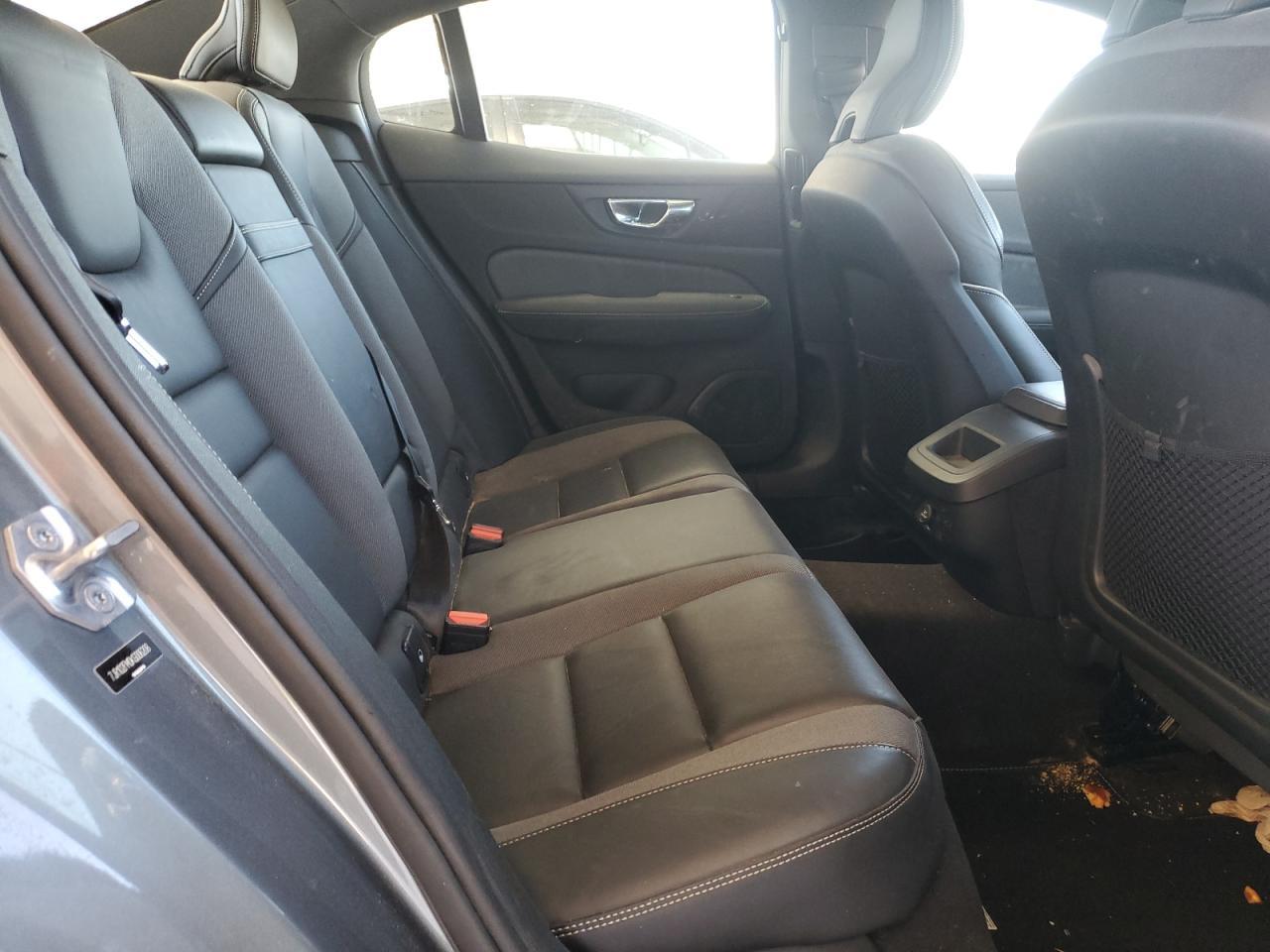 2019 VOLVO S60