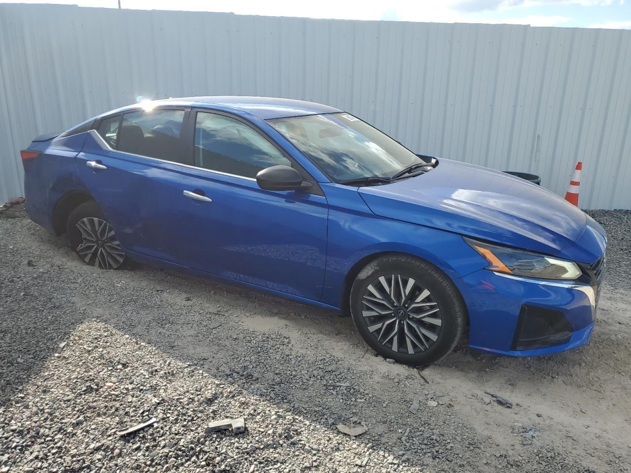 2025 NISSAN ALTIMA