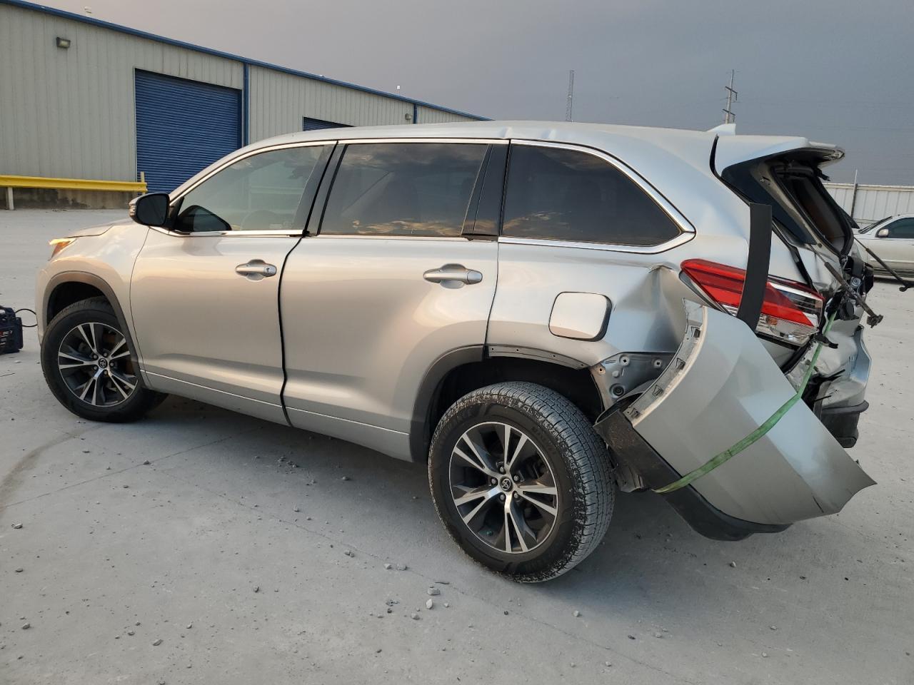 2018 TOYOTA HIGHLANDER
