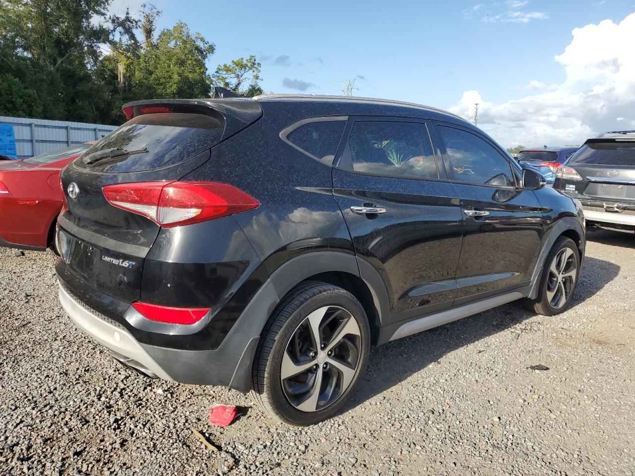 2017 HYUNDAI TUCSON