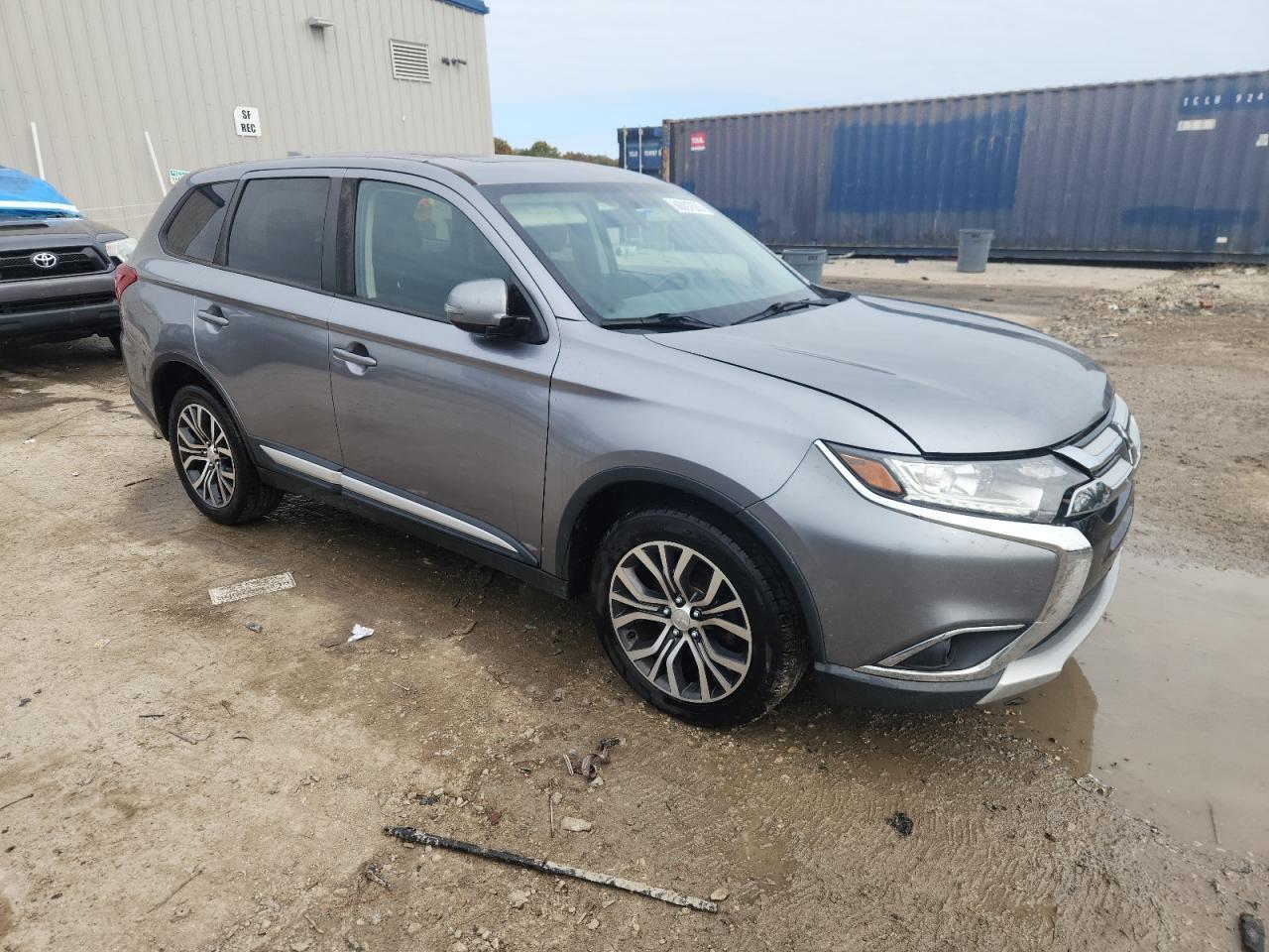 2017 MITSUBISHI outlander