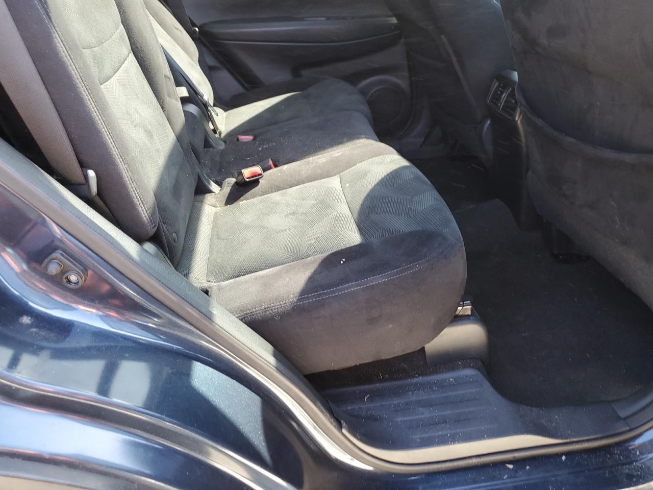 2015 NISSAN ROGUE