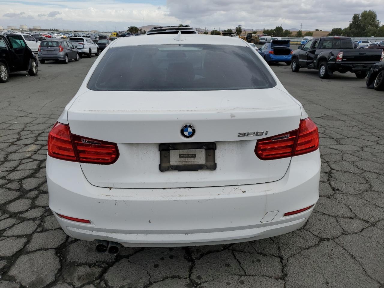 2013 BMW 3 SERIES