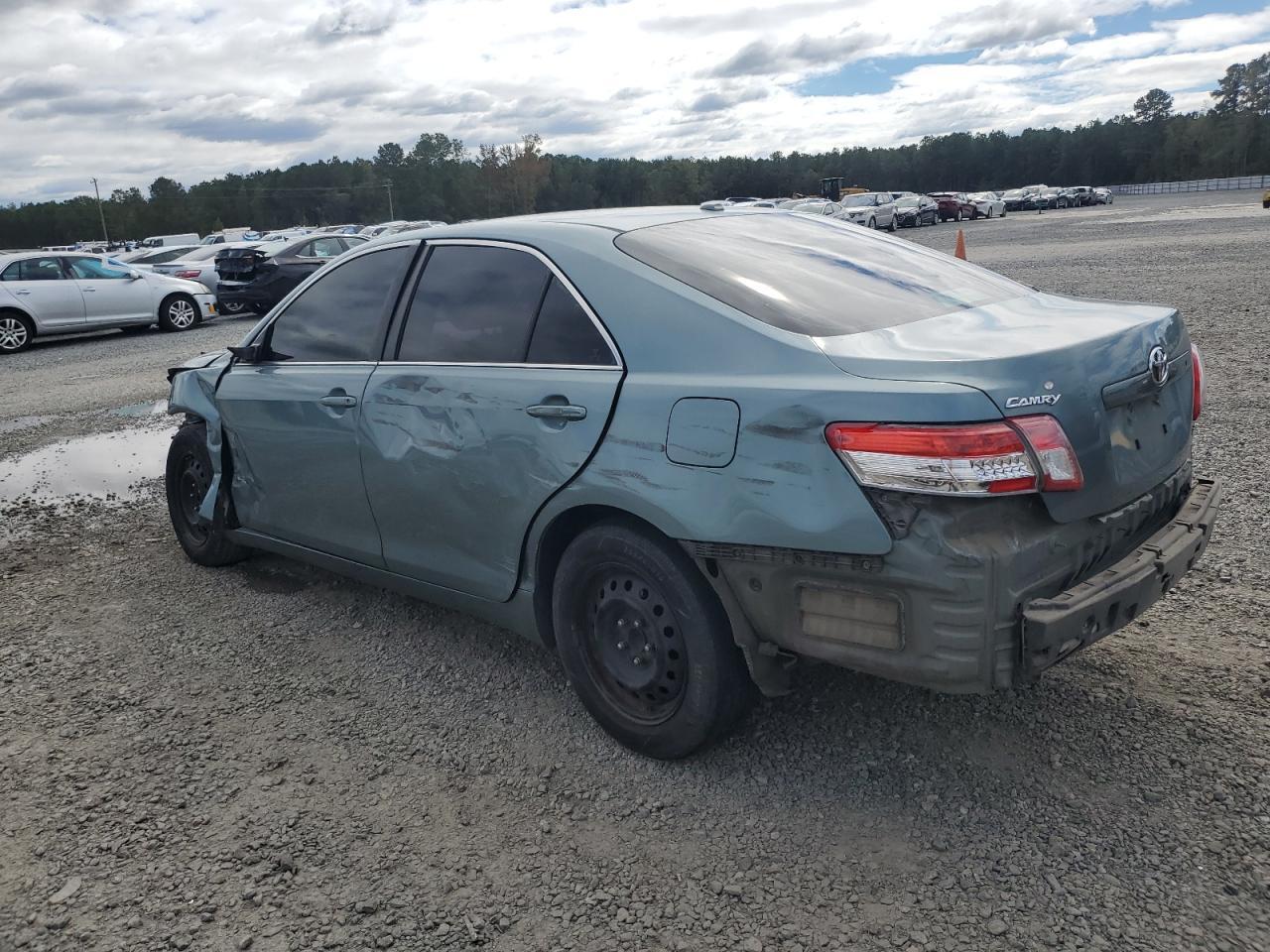 2011 TOYOTA CAMRY