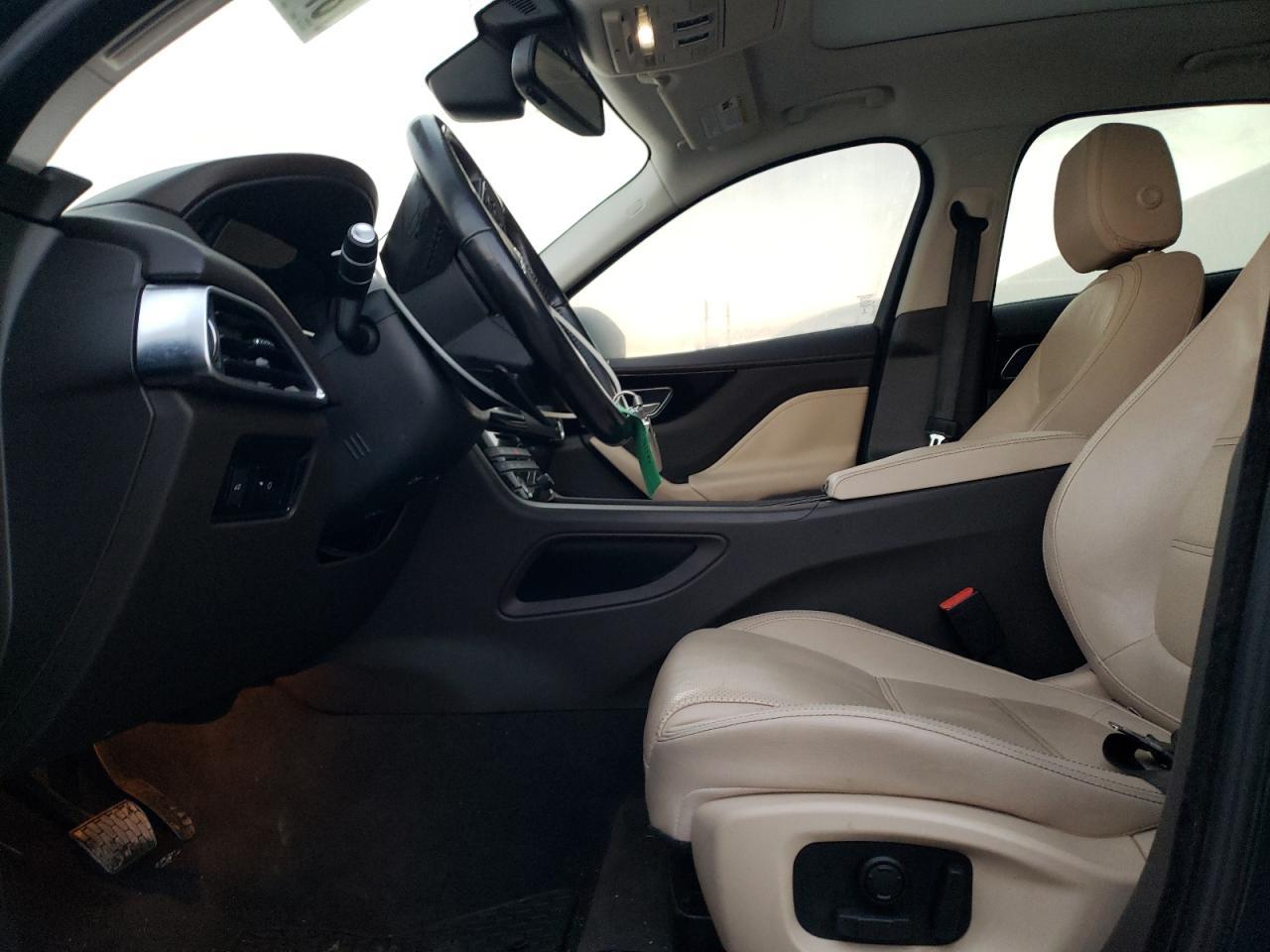 2018 JAGUAR F-Pace
