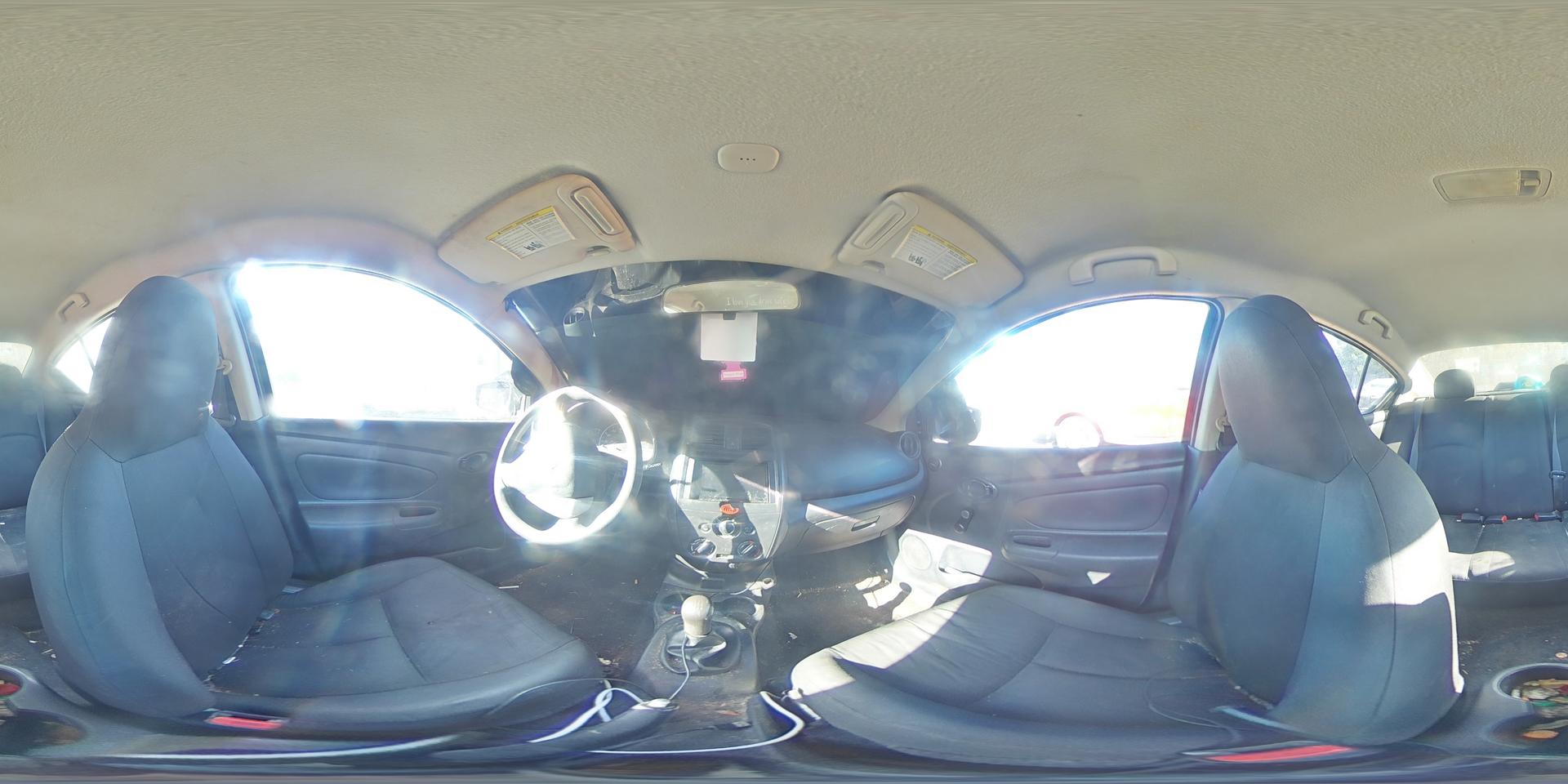 2017 NISSAN VERSA