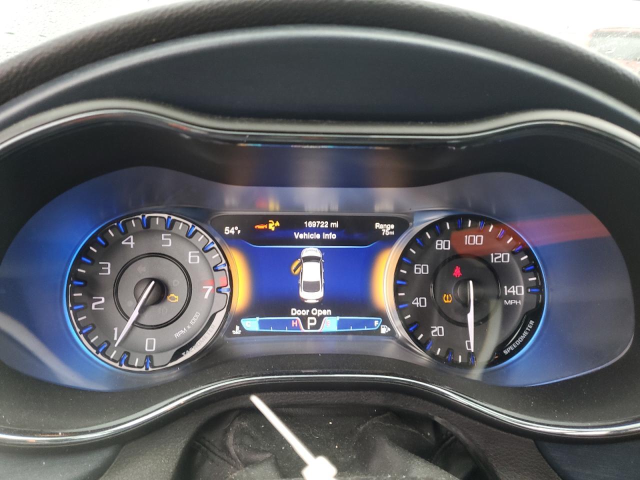 2015 CHRYSLER 200