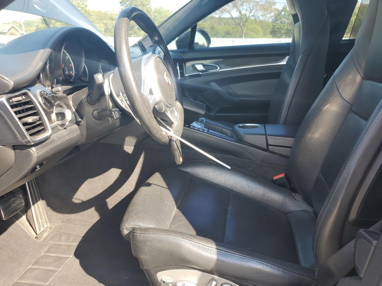 2012 PORSCHE Panamera