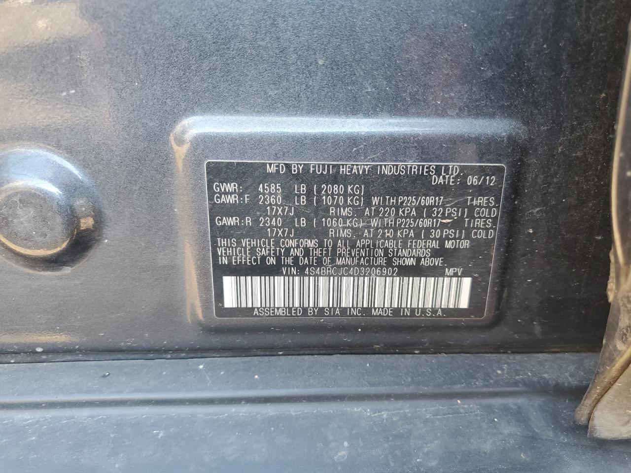 2013 SUBARU Outback