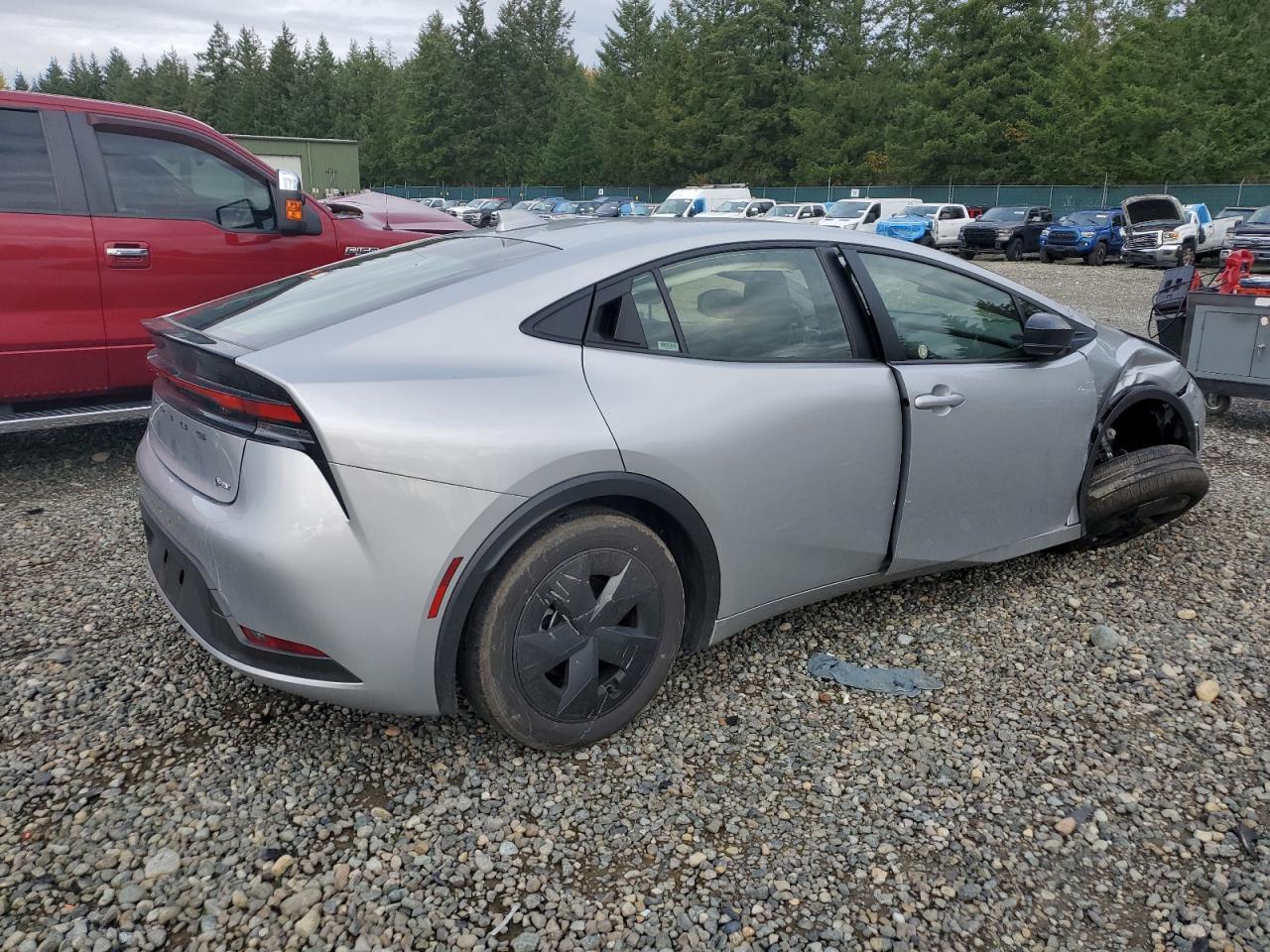 2025 TOYOTA PRIUS