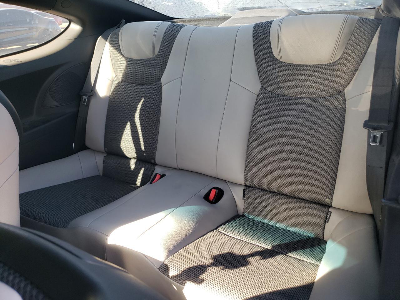 2013 HYUNDAI GENESIS