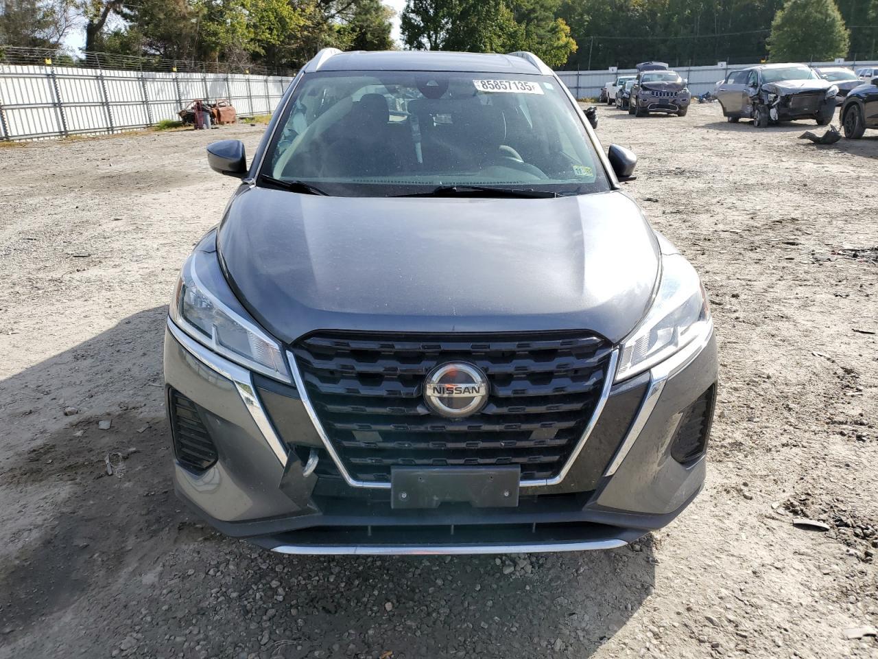 2021 NISSAN KICKS