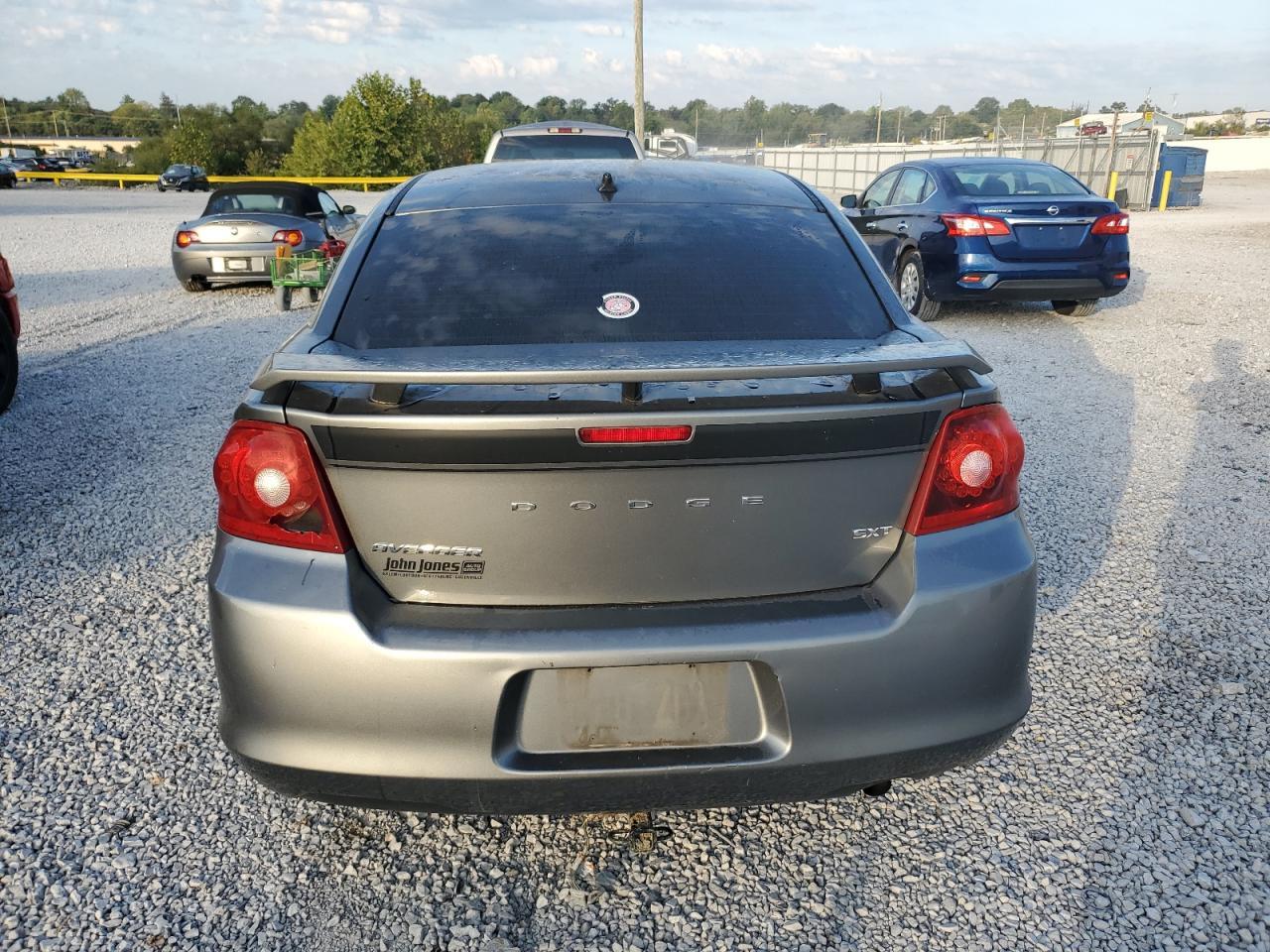 2013 DODGE Avenger