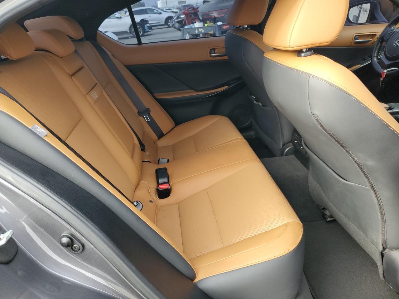 2022 LEXUS IS 300