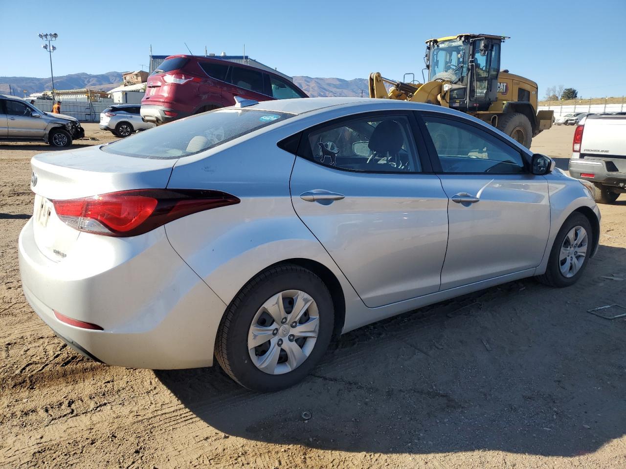 2016 HYUNDAI ELANTRA