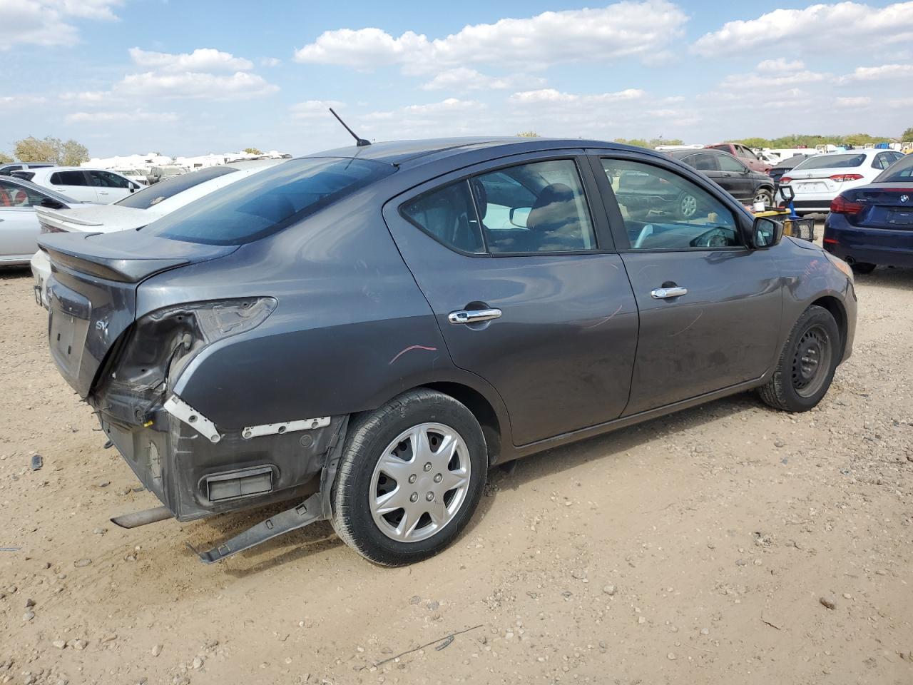 2018 NISSAN VERSA