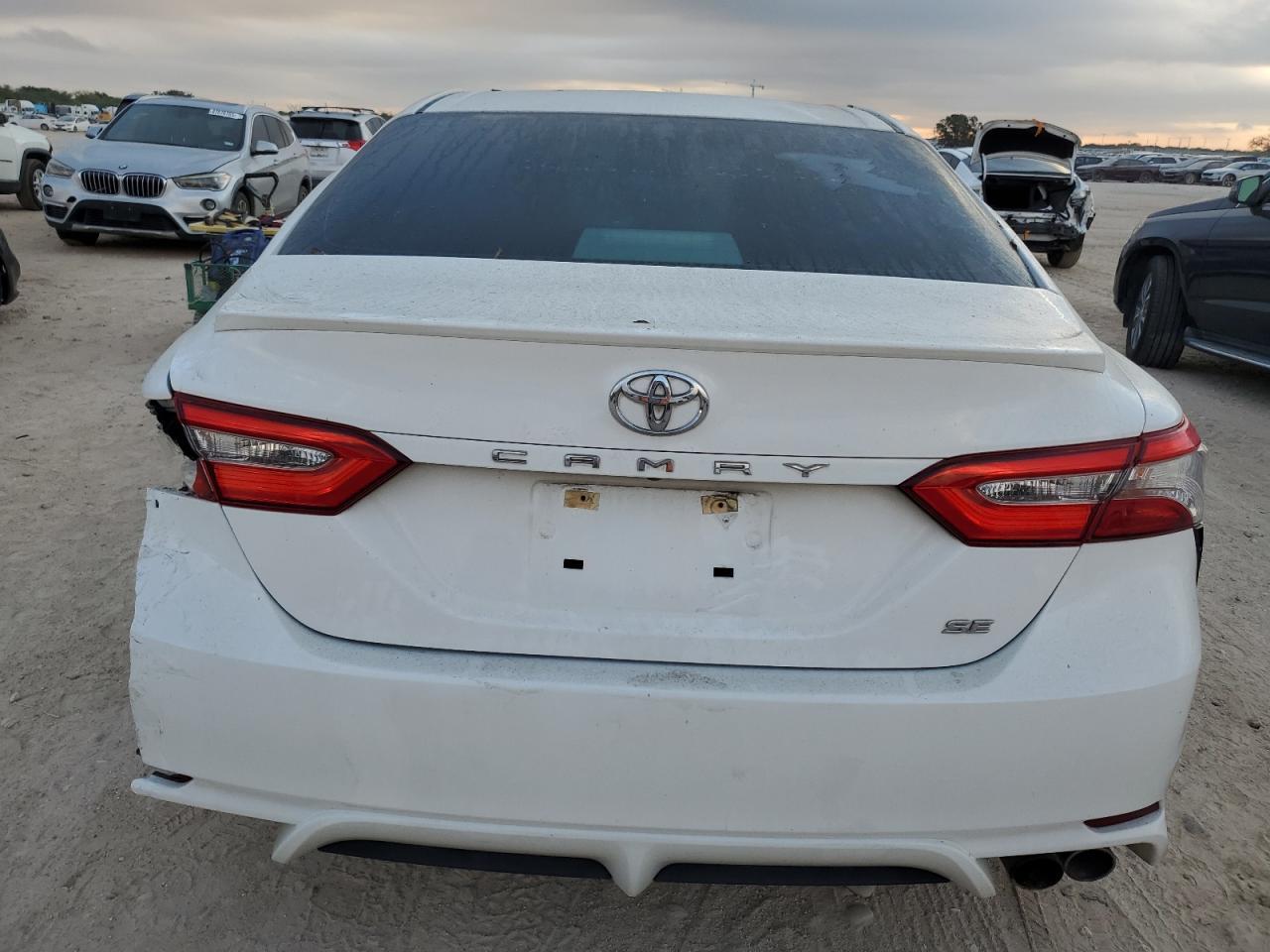 2018 TOYOTA CAMRY