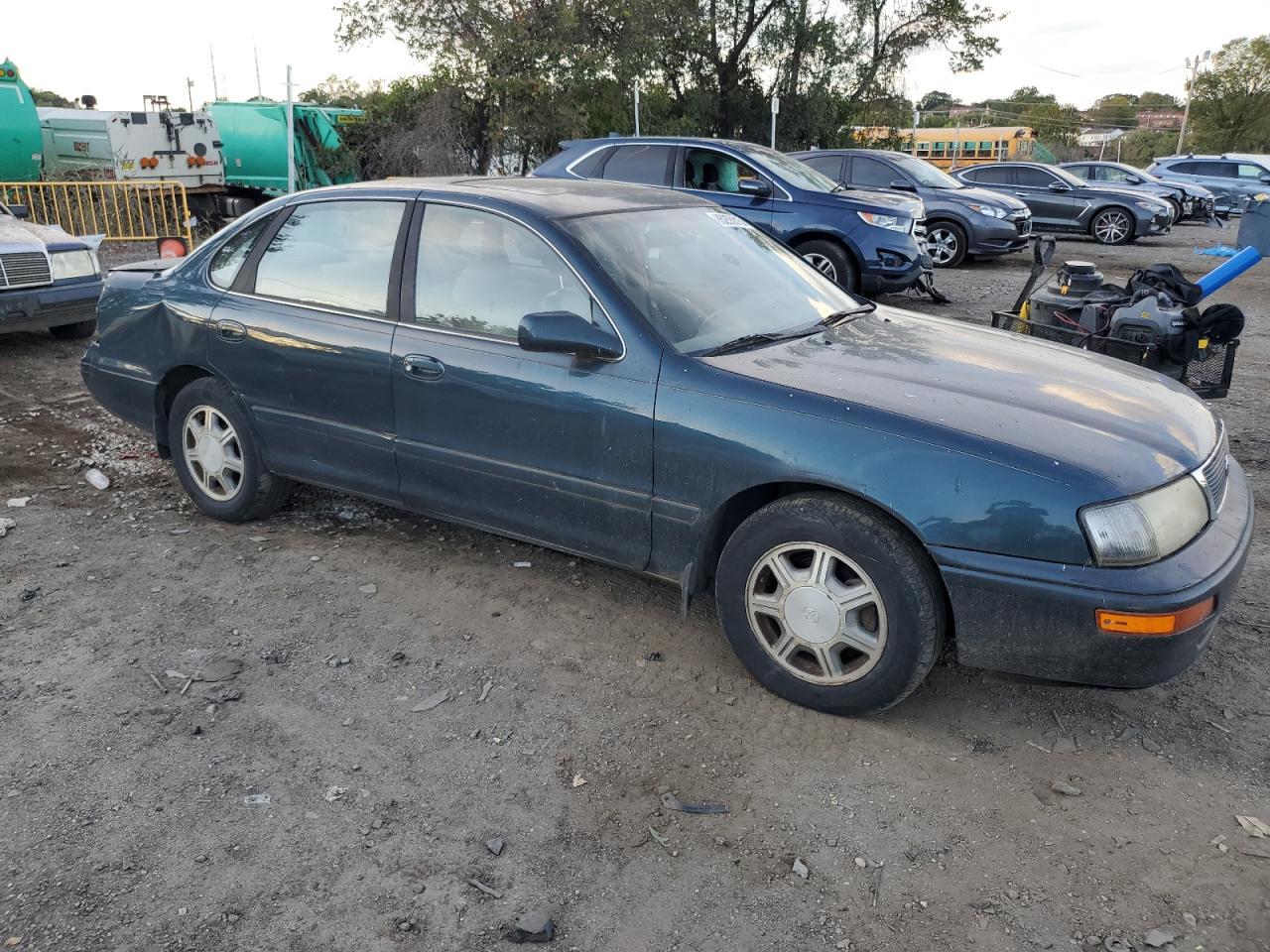 1996 TOYOTA Avalon
