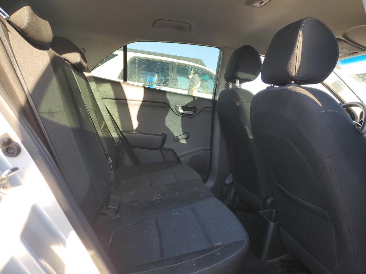 2018 KIA RIO