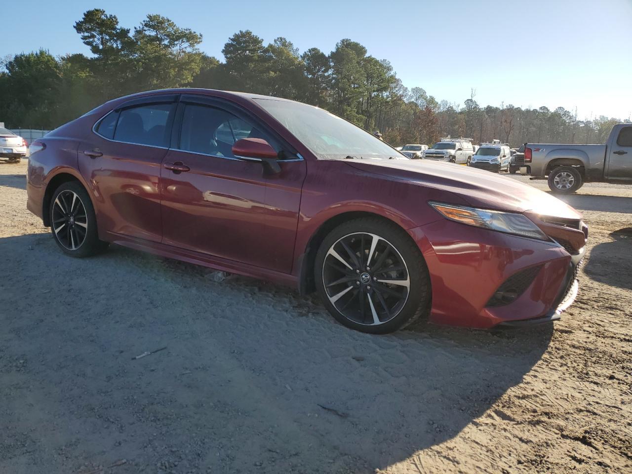2018 TOYOTA CAMRY