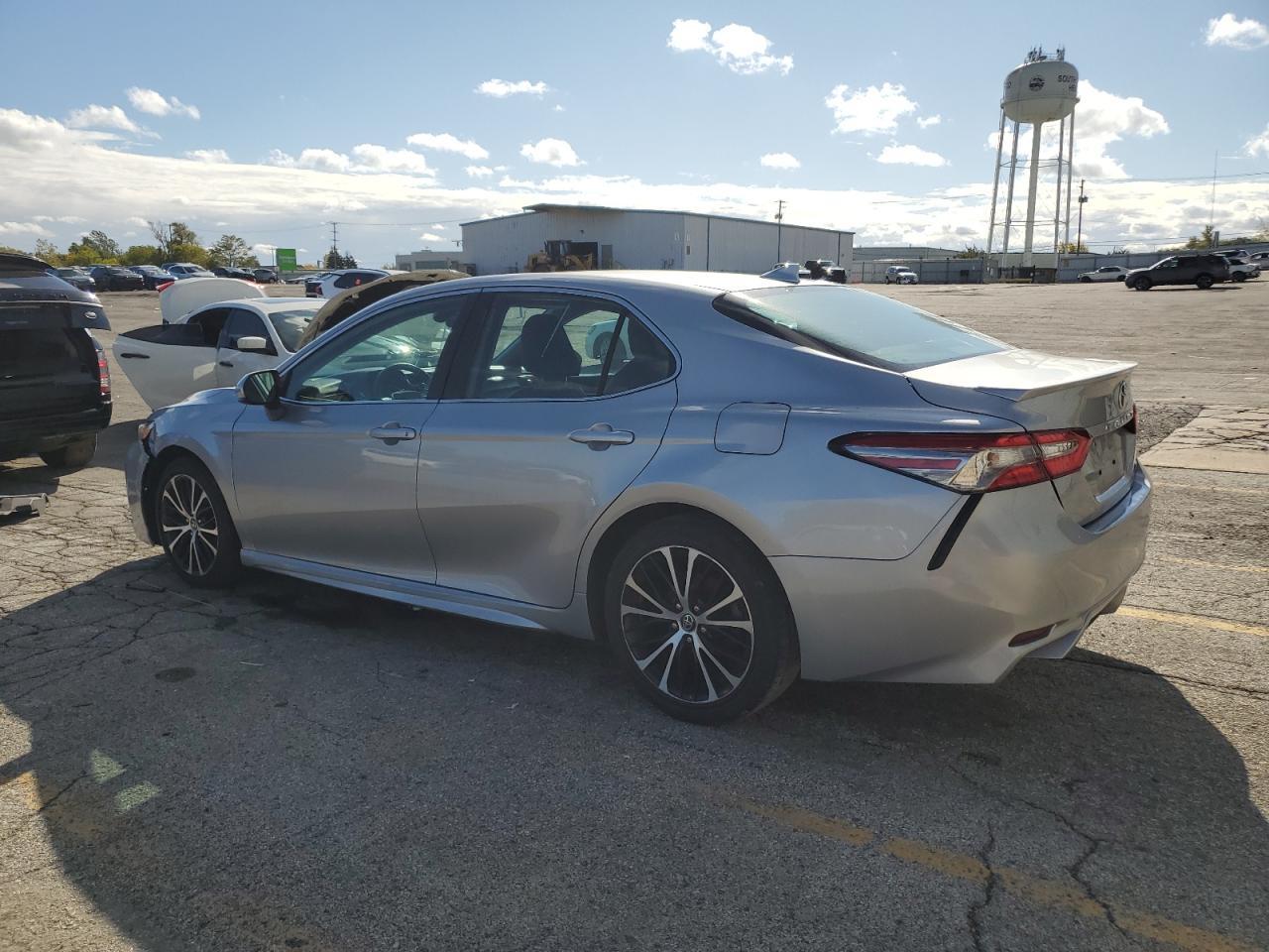 2019 TOYOTA CAMRY