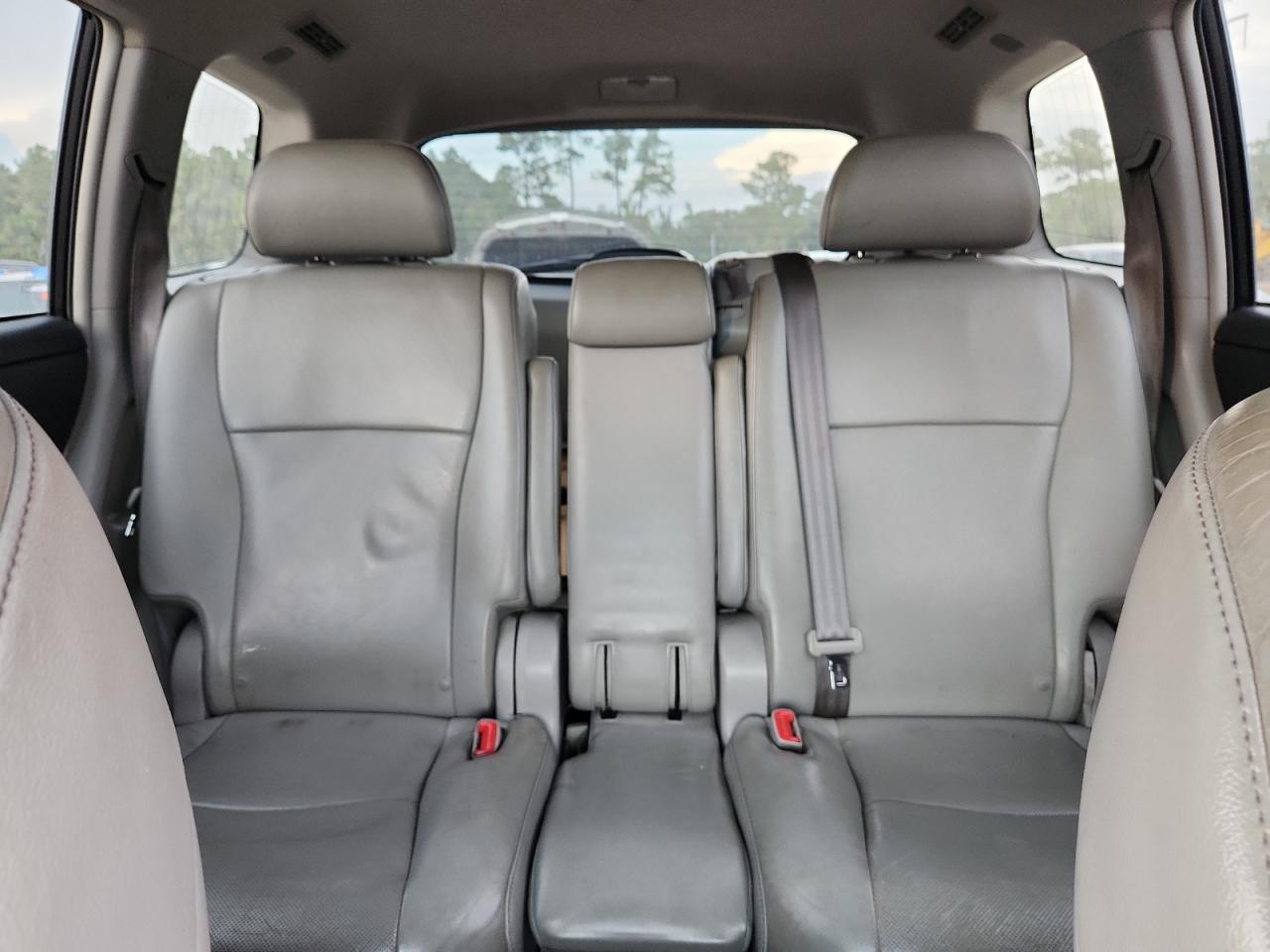 2013 TOYOTA HIGHLANDER