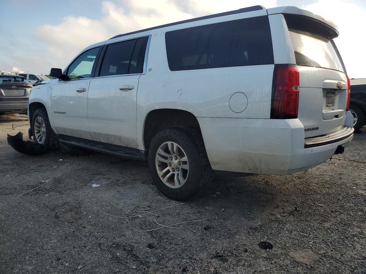 2016 CHEVROLET Suburban