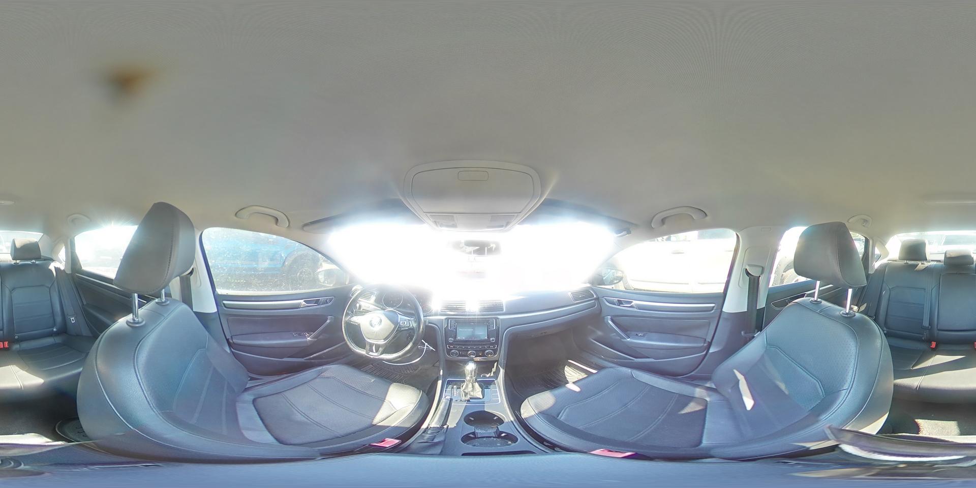 2017 VOLKSWAGEN Passat