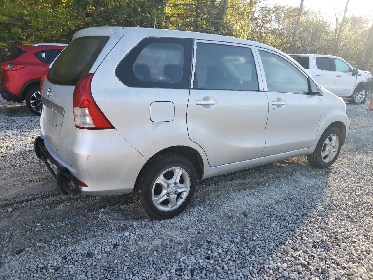 2015 TOYOTA Avanza