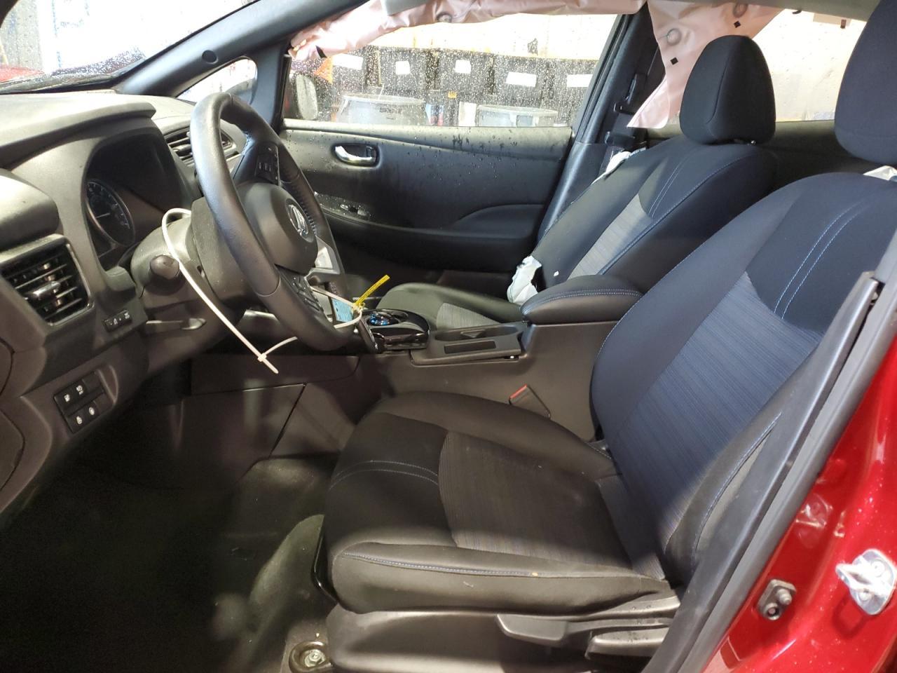 2022 NISSAN LEAF