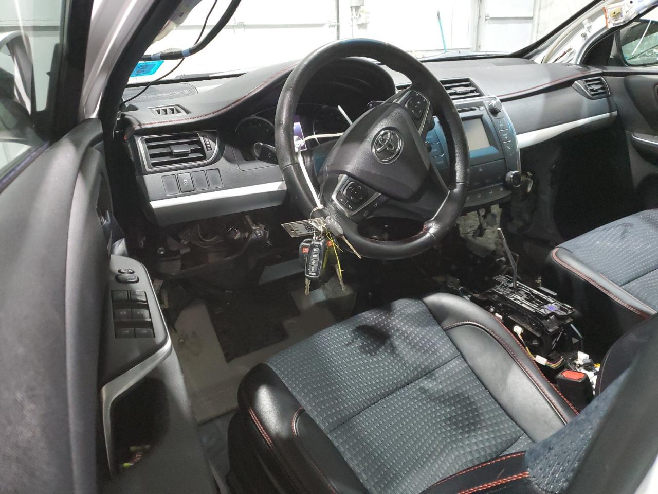 2015 TOYOTA CAMRY