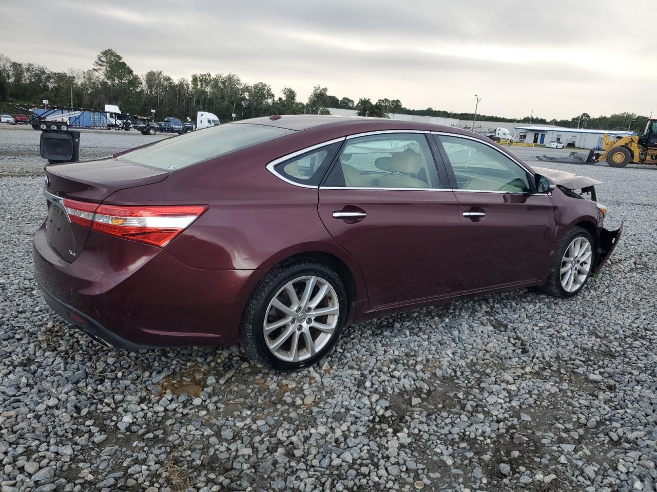 2013 TOYOTA Avalon