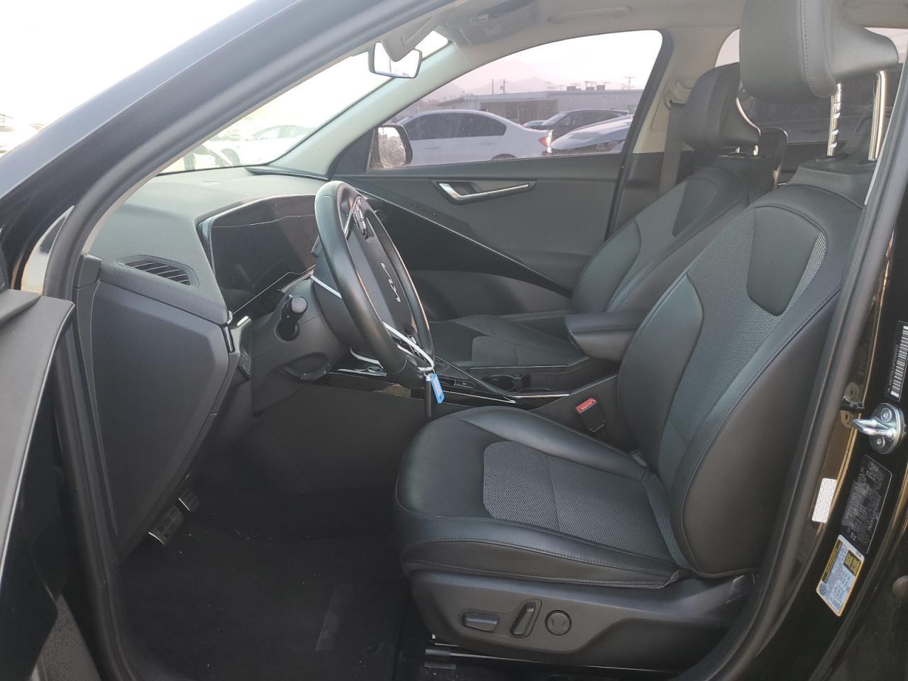 2023 KIA Niro