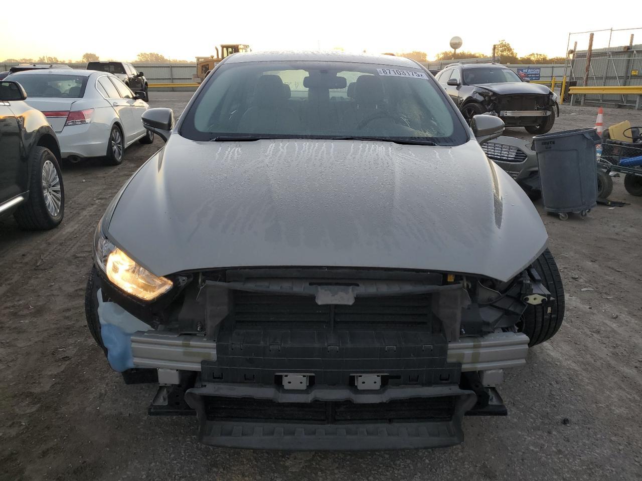 2015 FORD FUSION