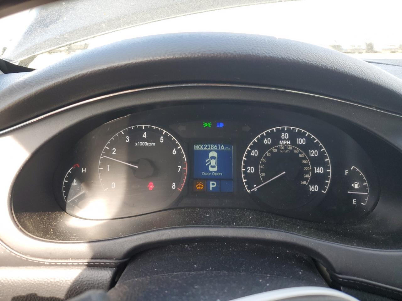 2011 HYUNDAI GENESIS