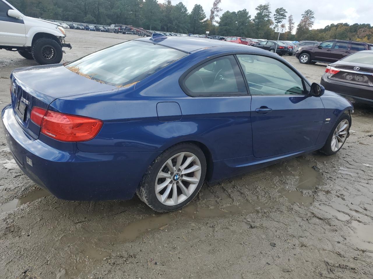 2011 BMW 3 SERIES