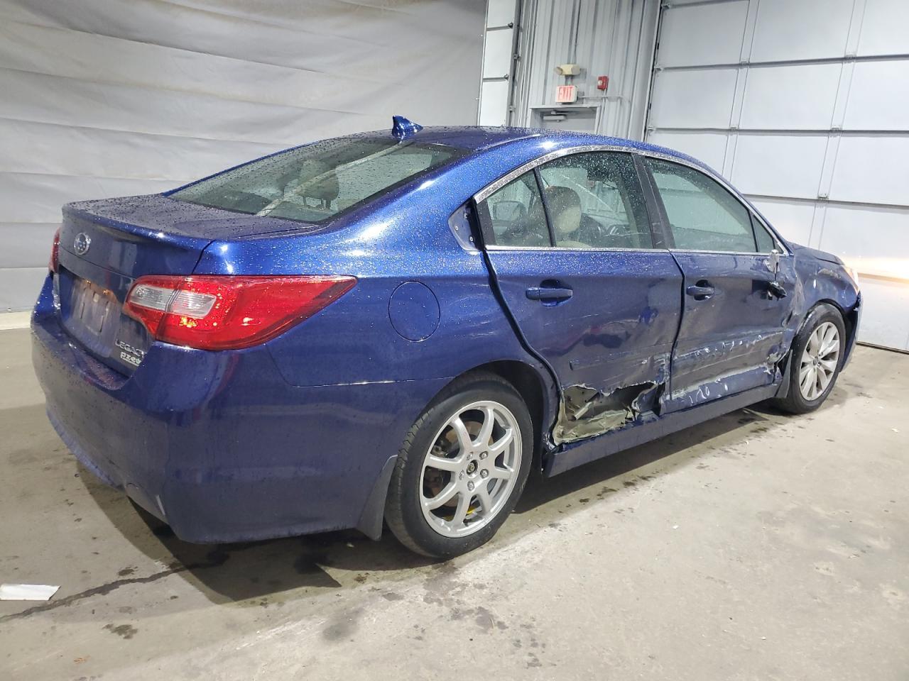2017 SUBARU Legacy