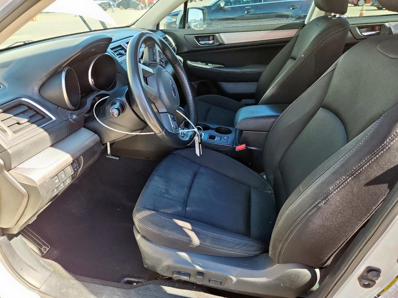 2017 SUBARU Legacy