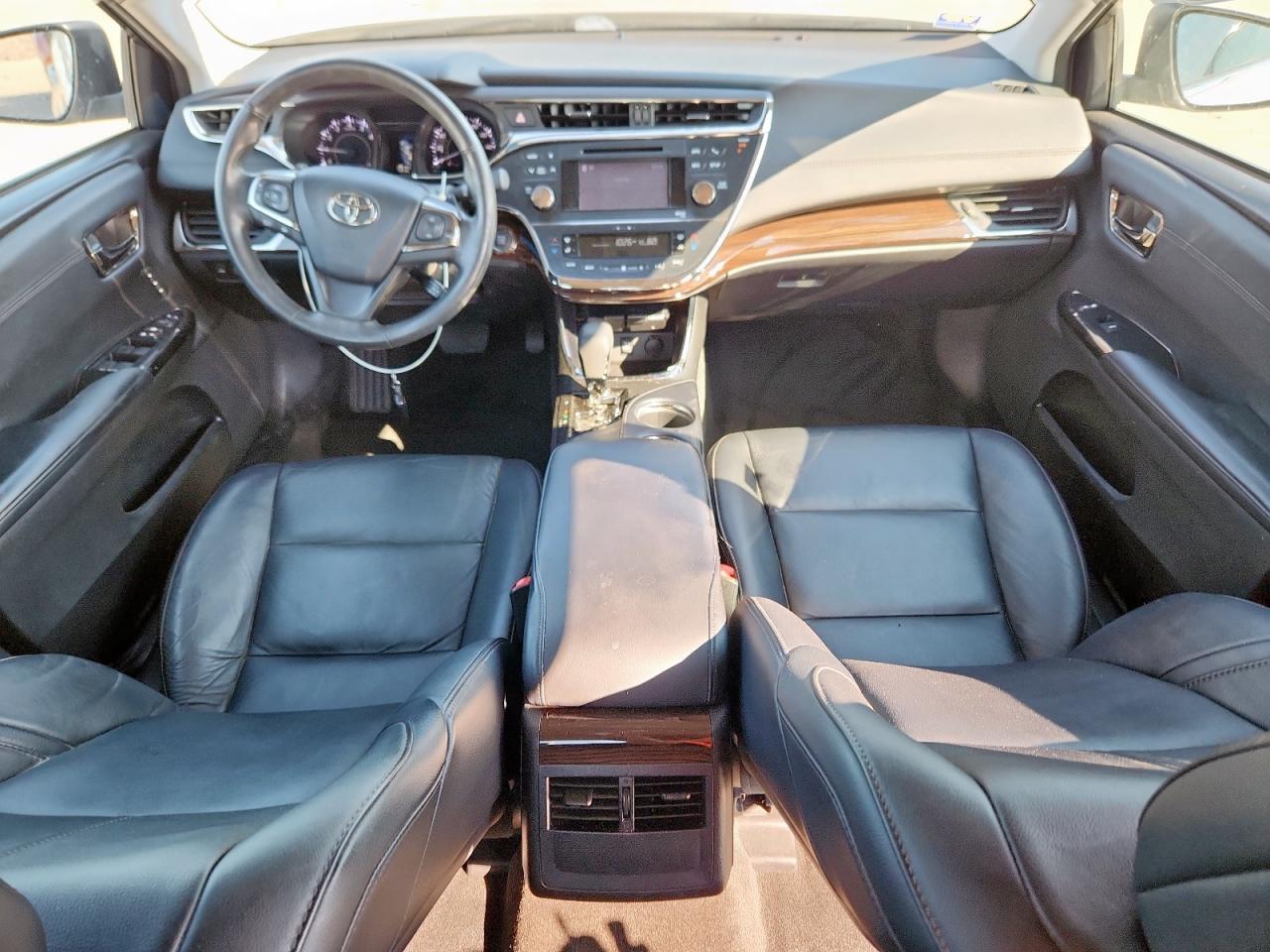 2013 TOYOTA Avalon