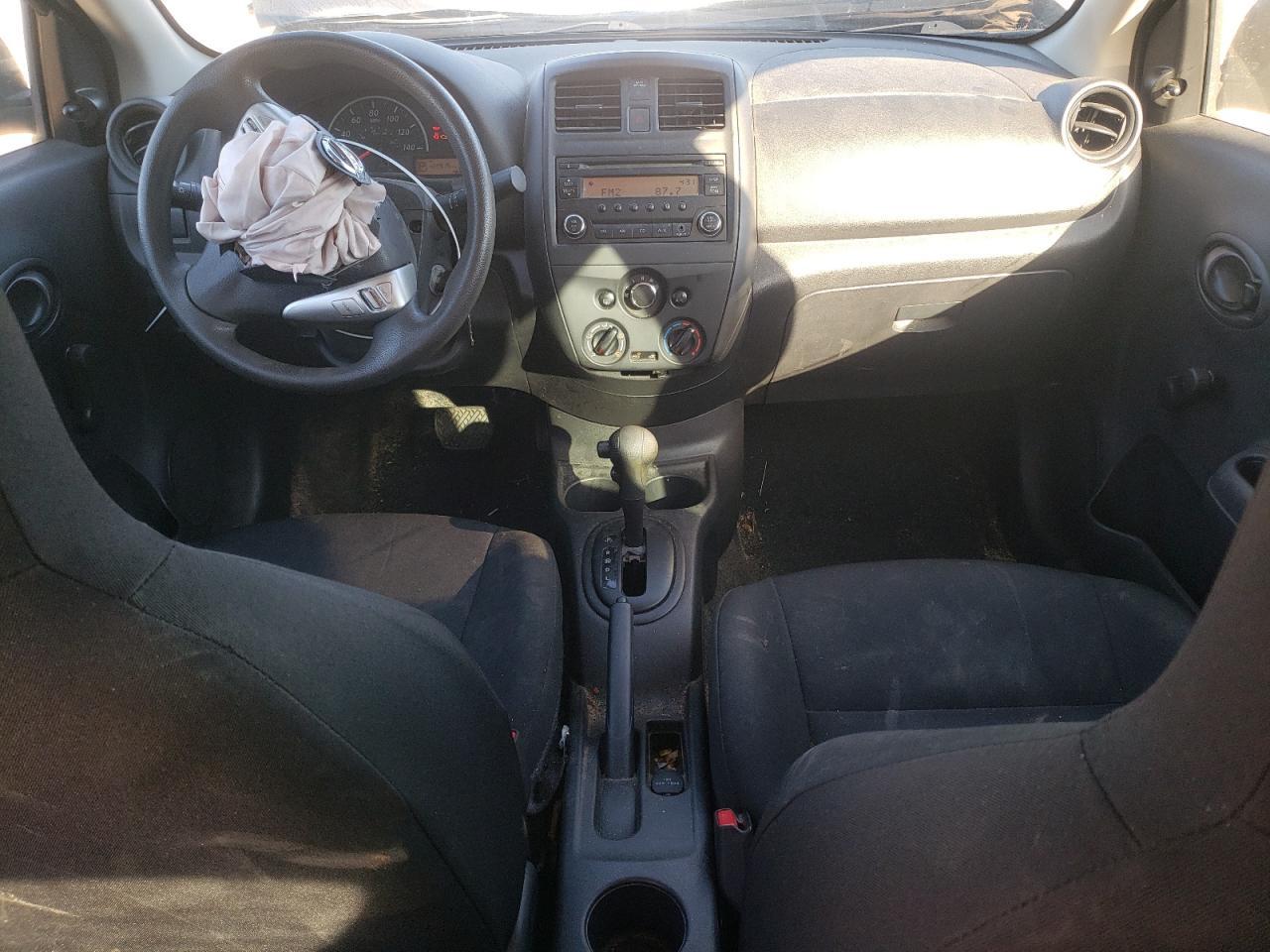 2015 NISSAN VERSA