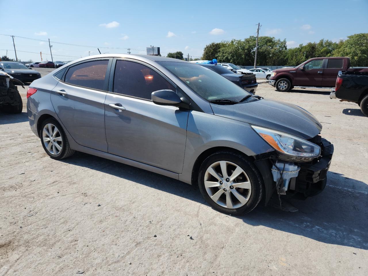 2014 HYUNDAI ACCENT